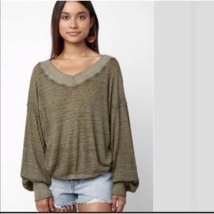 $5️⃣for$2️⃣5️⃣ Free people shirt